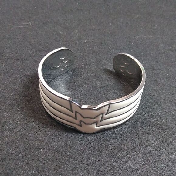 Vintage Three Cats Enamel Cuff Bracelet - Picture 1 of 6